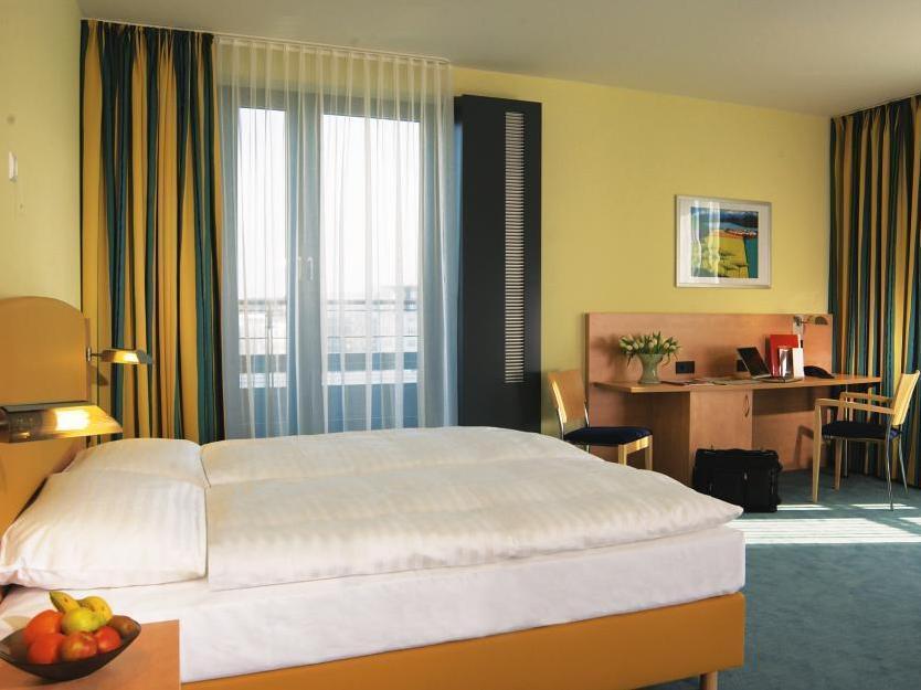 Intercityhotel Hamburg Hauptbahnhof Екстер'єр фото